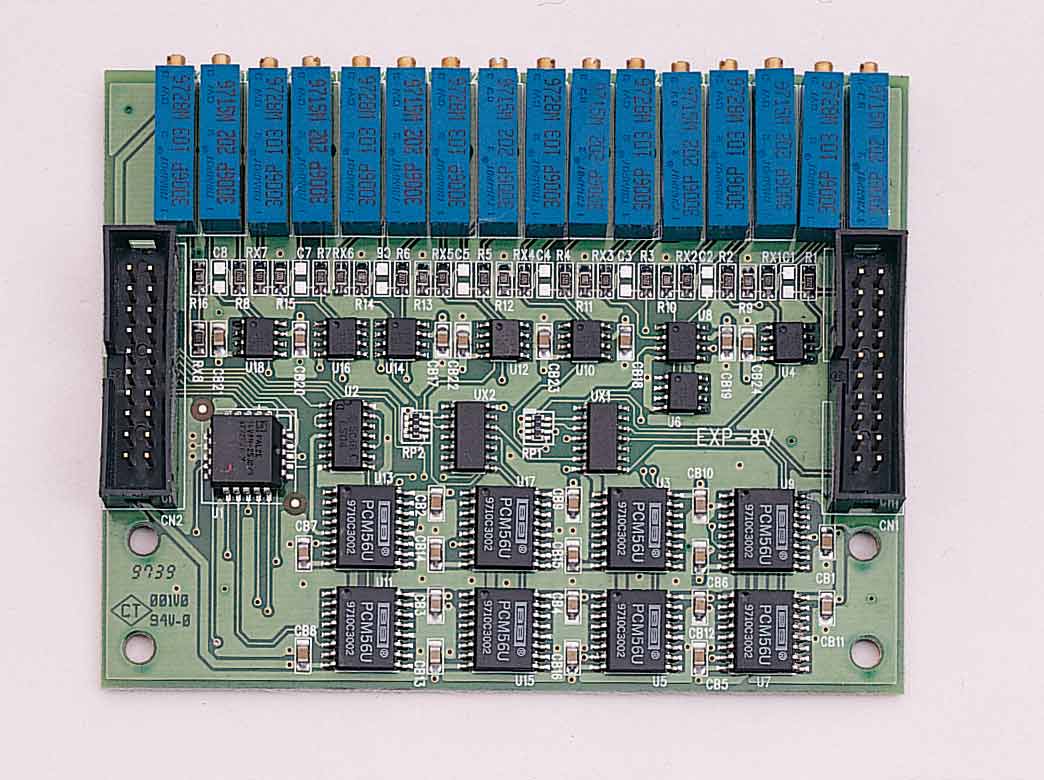 Extra 8Chan Voltage Out for PCI-6208V